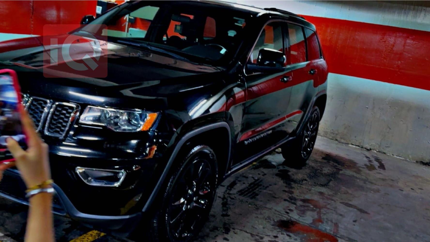 جیپ گراند شیرۆکی